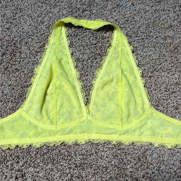 Free People NWT Evereve Galloon Lace Halter Bralette in Color Lime Size Small - Picture 7 of 8